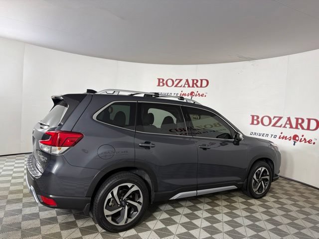Used 2024 Subaru Forester Touring w/ Pop Package 2 AWD/4WD image 9