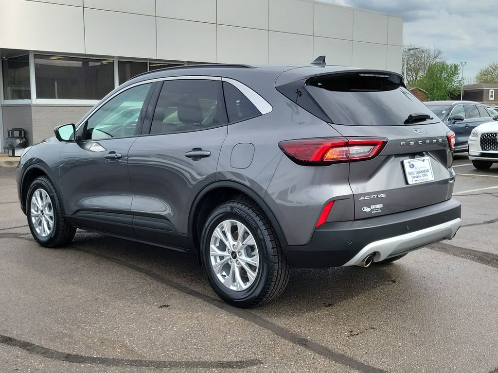 Certified 2023 Ford Escape Active w/ Tech Pack #2 AWD/4WD image 3