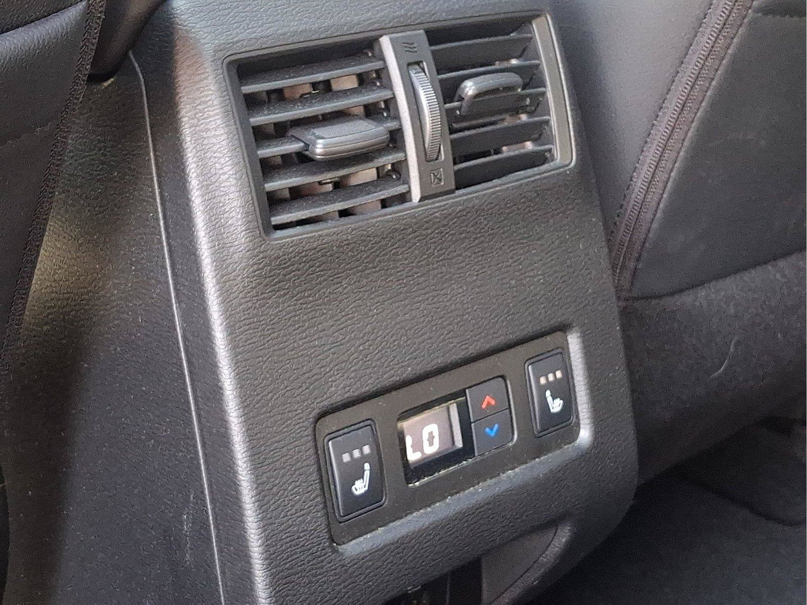 Used 2023 Mitsubishi Outlander SEL AWD/4WD image 10