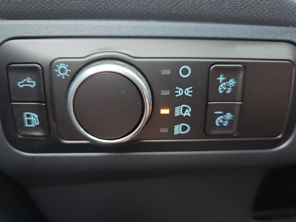 Certified 2023 Ford Maverick XLT w/ XLT Luxury Package FWD image 21