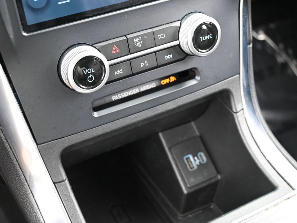 Certified 2022 Ford Edge Titanium w/ Equipment Group 301A image 41