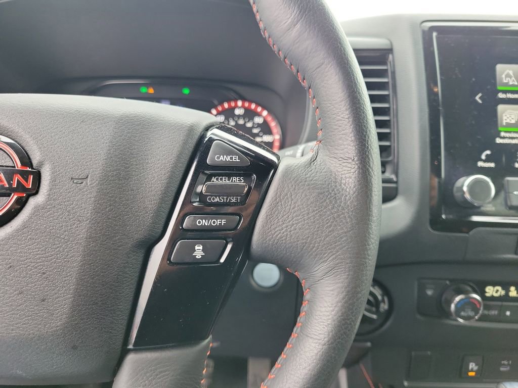 Used 2022 Nissan Frontier PRO-4X w/ Technology Package AWD/4WD image 25