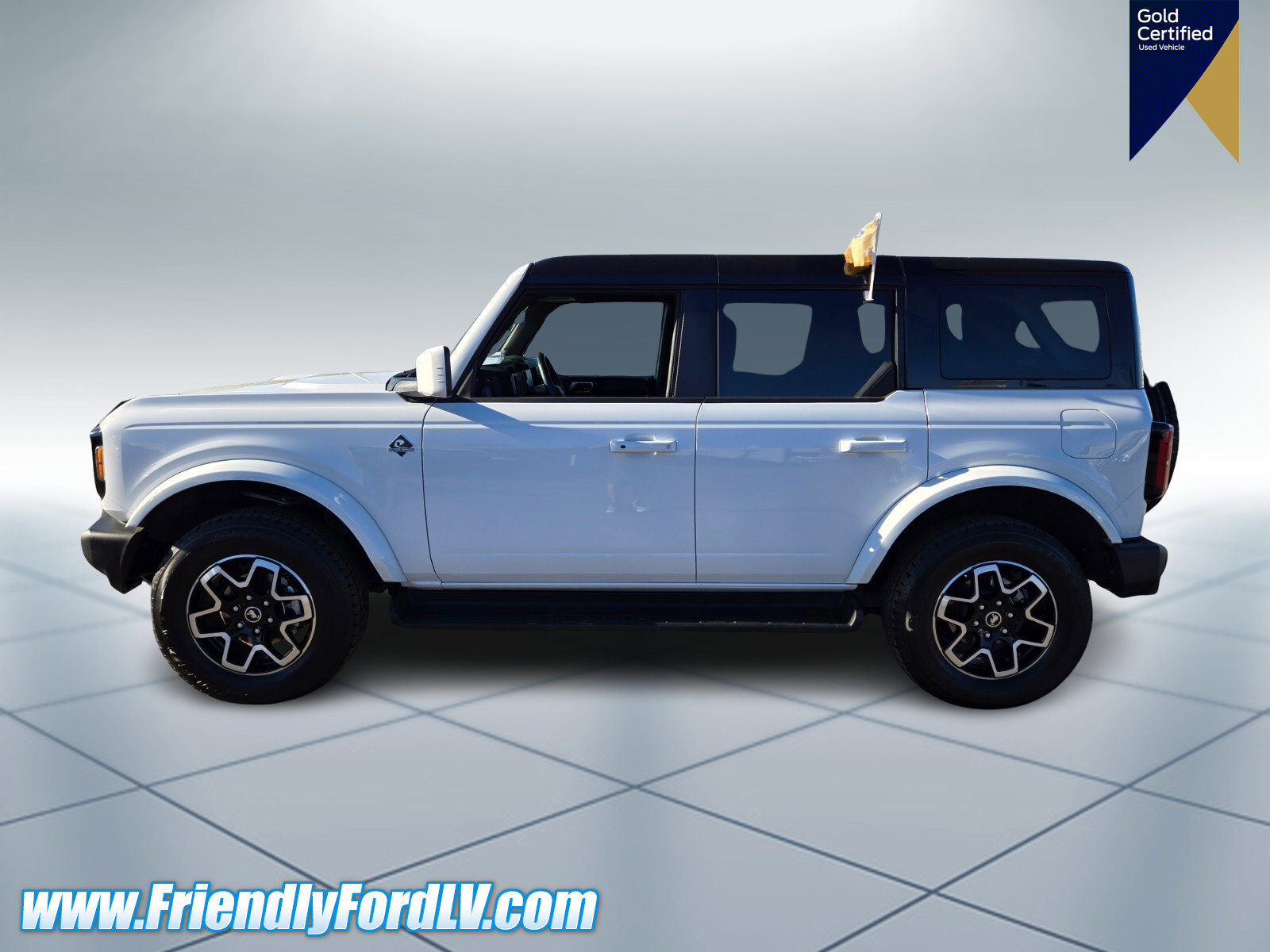 Certified 2025 Ford Bronco Outer Banks image 2