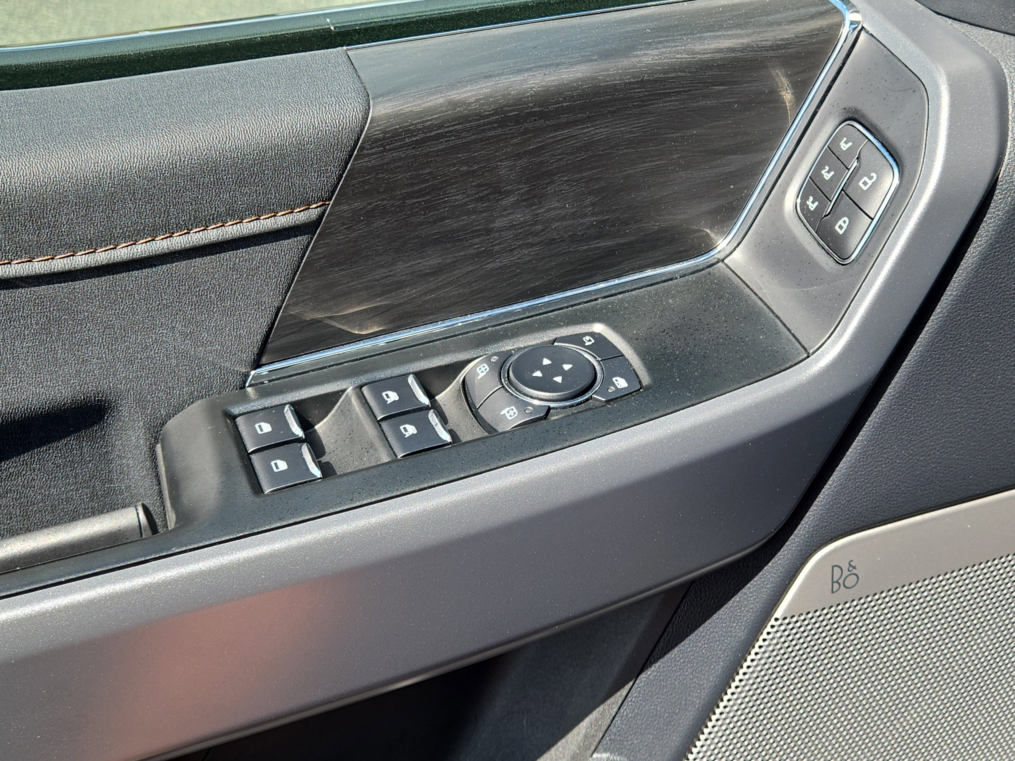 Certified 2025 Ford F150 Lariat w/ Equipment Group 501A Mid image 20