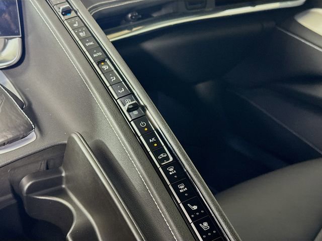 Used 2020 Chevrolet Corvette Stingray Preferred Cpe w/ 2LT Preferred Equipment Group image 19