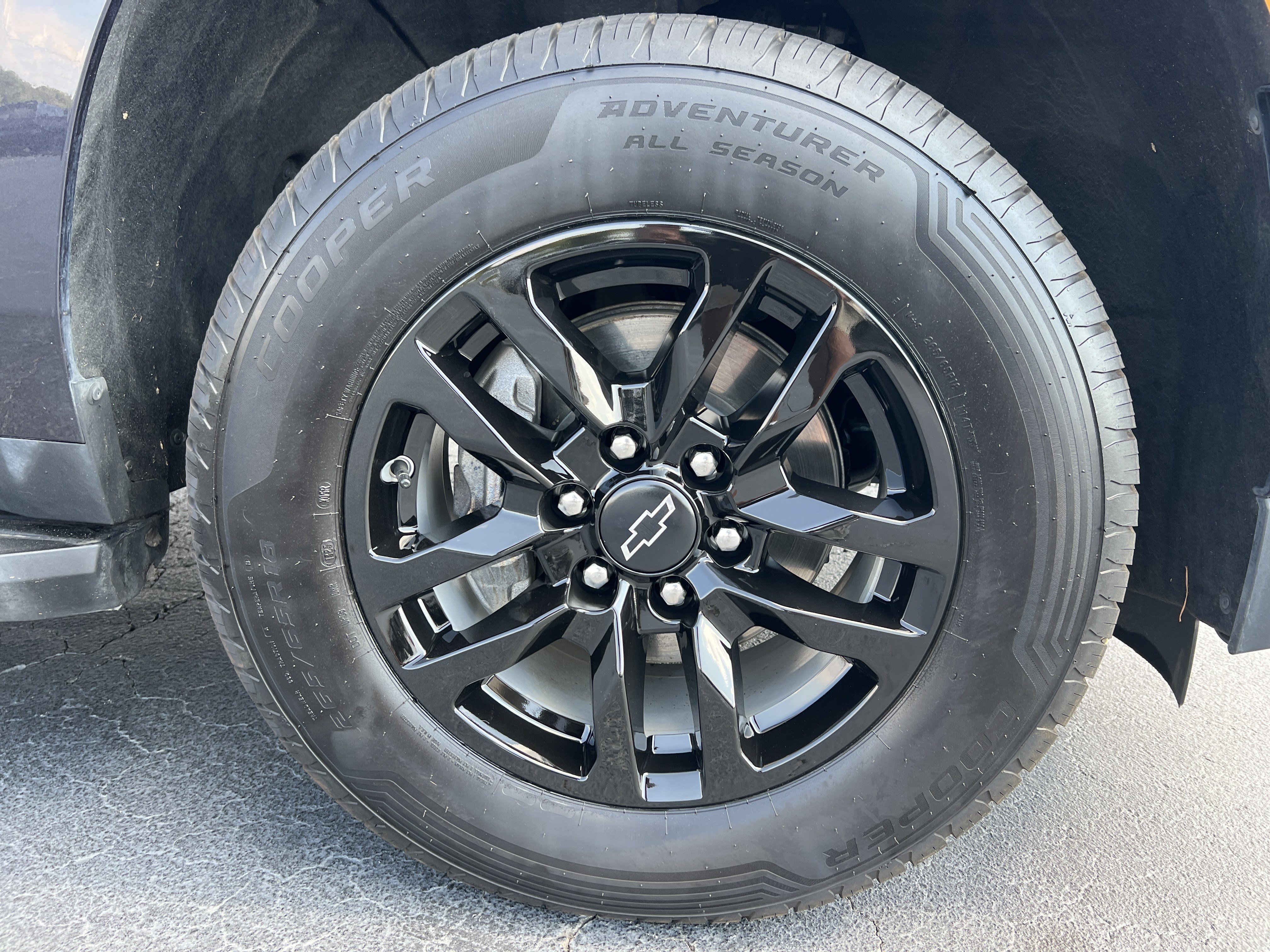 Used 2023 Chevrolet Tahoe LS w/ Driver Alert Package RWD image 13