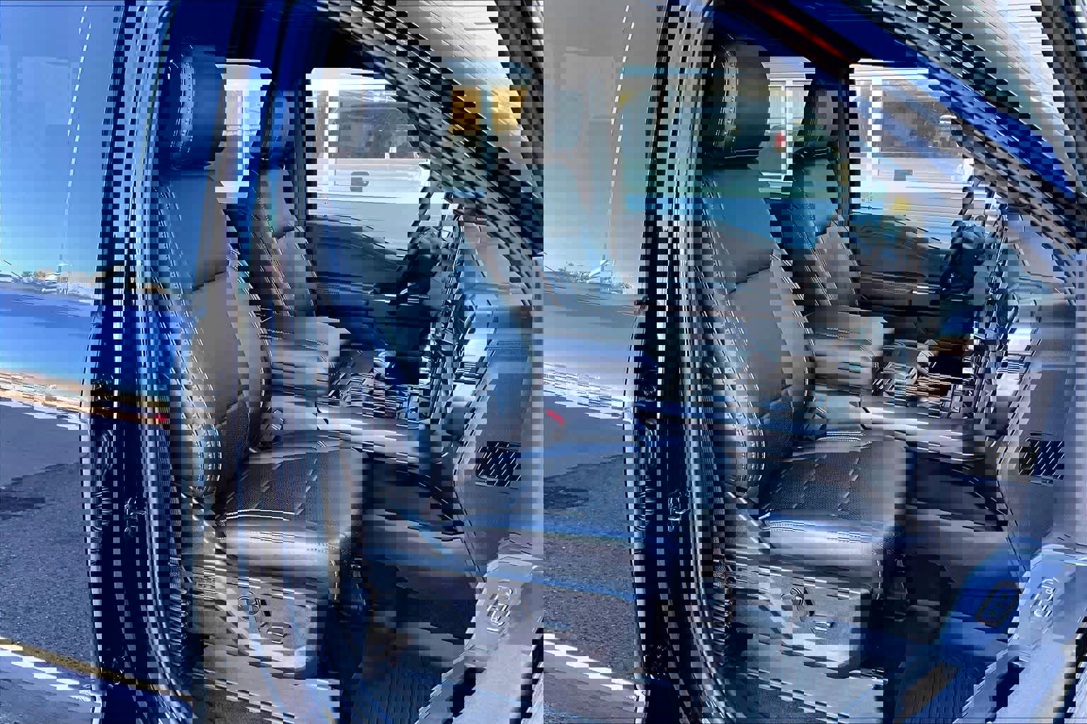 Certified 2025 Ford F150 Lariat w/ Equipment Group 501A Mid image 7