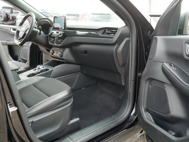 Certified 2026 Ford Escape ST-Line AWD/4WD image 19