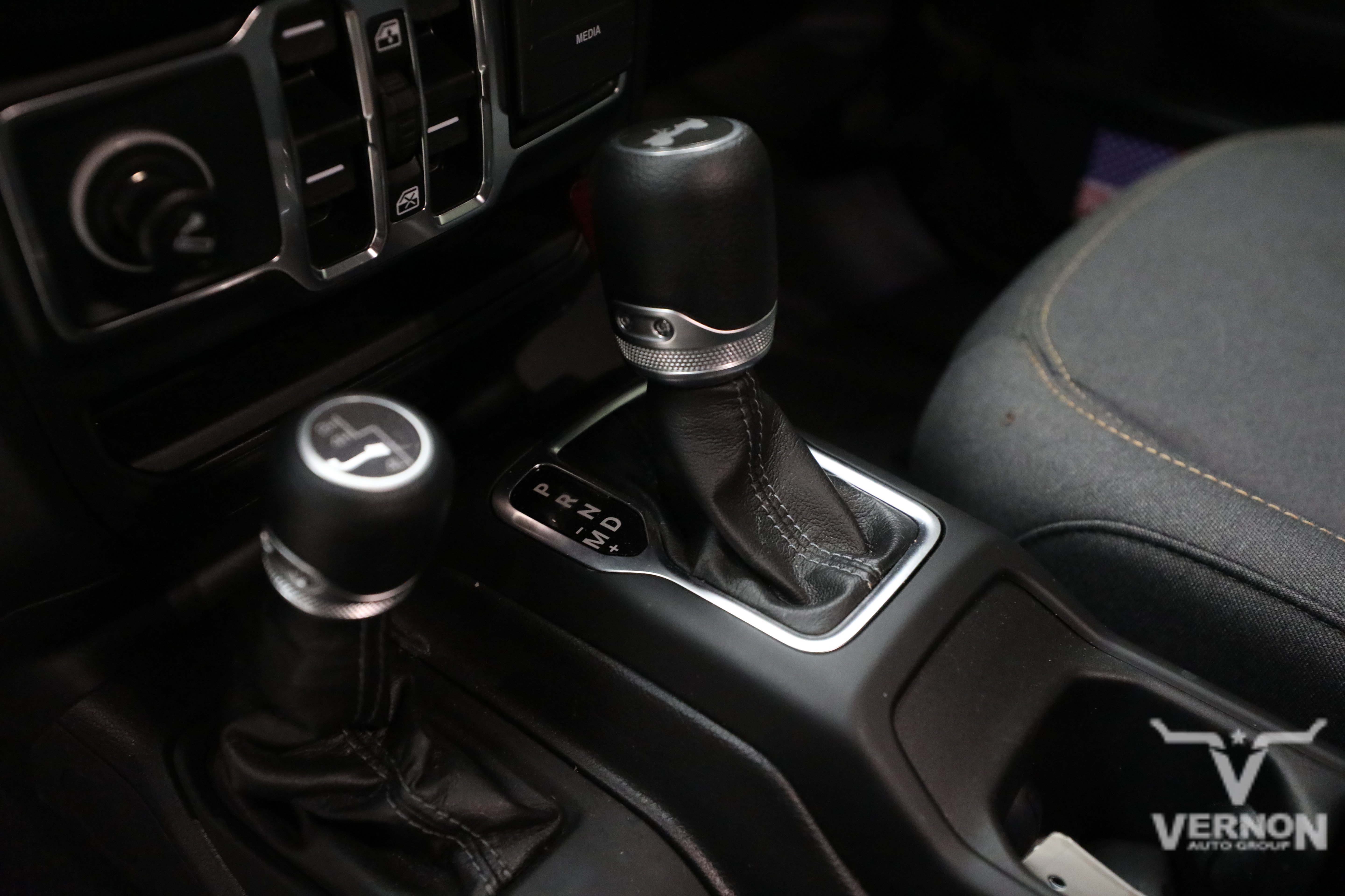 Used 2024 Jeep Wrangler Unlimited Sport AWD/4WD image 16