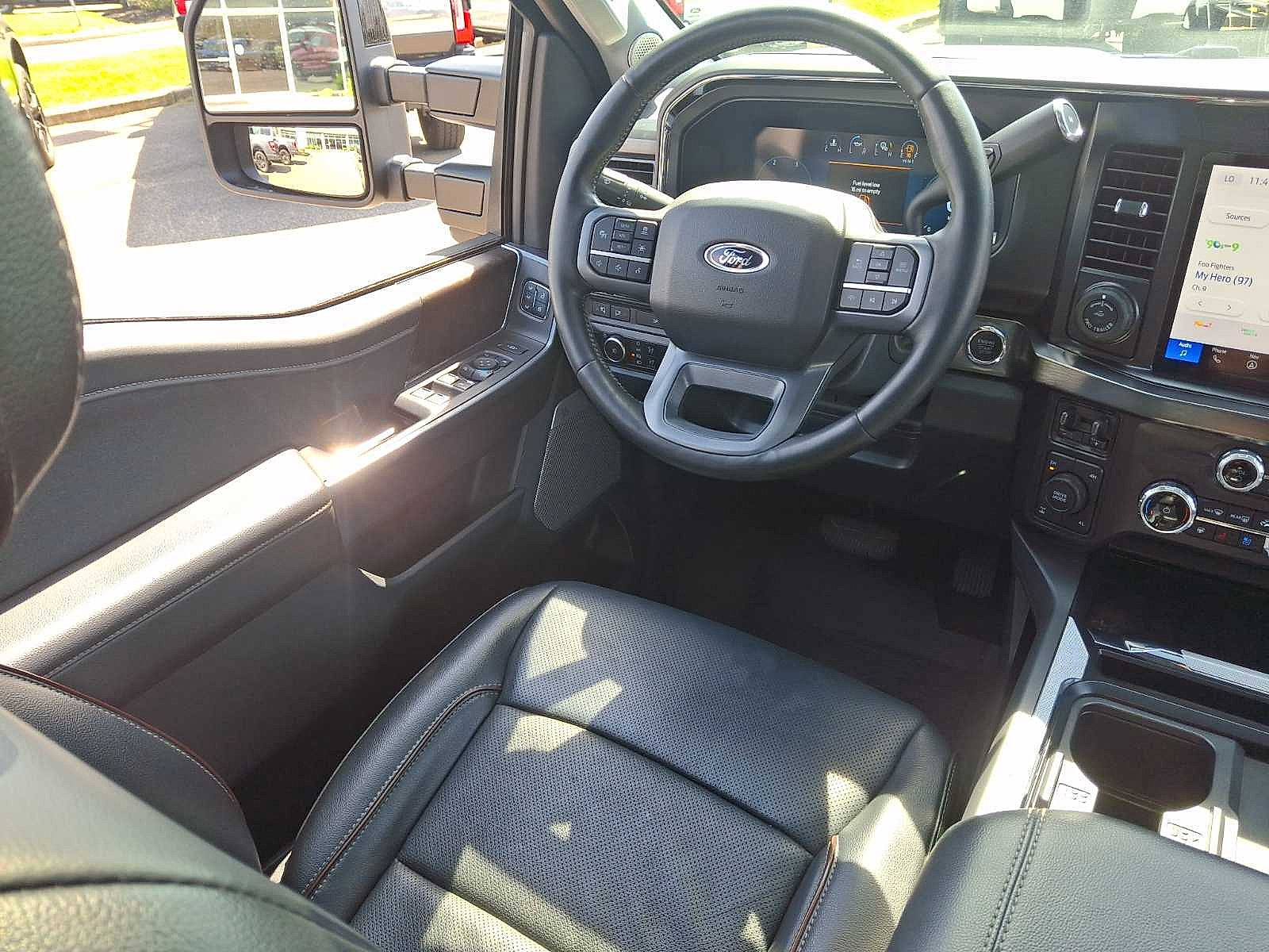 Certified 2024 Ford F250 Lariat w/ Lariat Ultimate Package AWD/4WD image 13