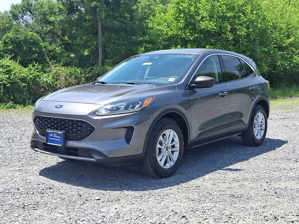 Certified 2022 Ford Escape SE w/ Convenience Package AWD/4WD image 3