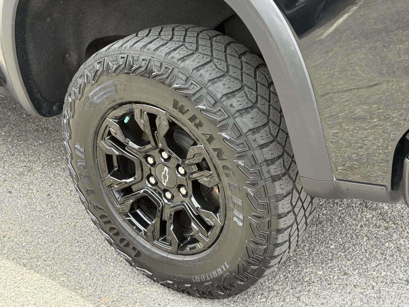 Used 2022 Chevrolet Silverado 1500 ZR2 w/ Technology Package AWD/4WD image 31