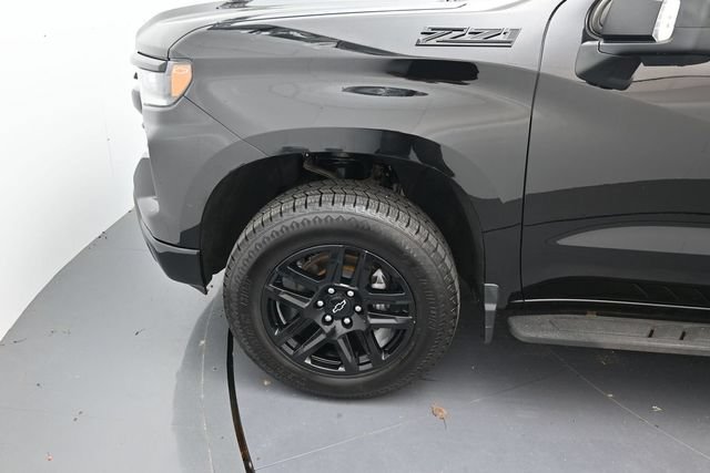 Used 2023 Chevrolet Silverado 1500 LT Trail Boss AWD/4WD image 9
