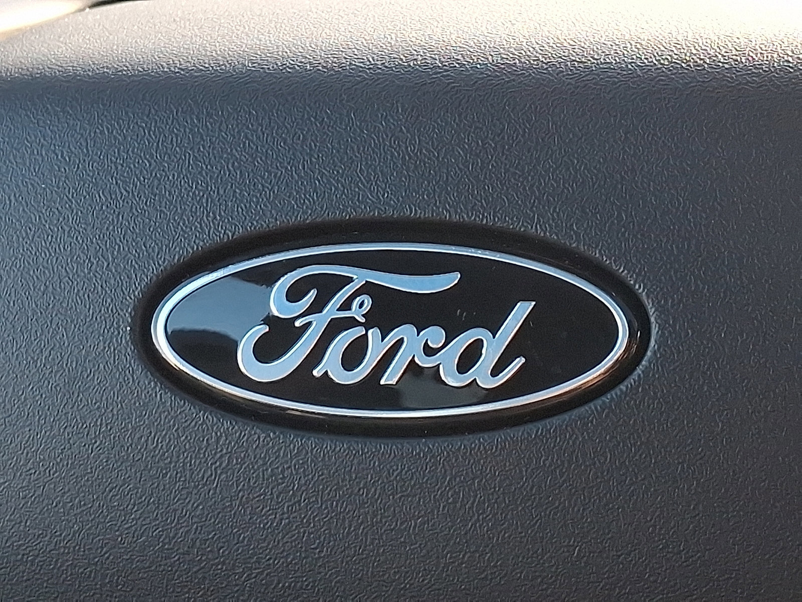 Certified 2025 Ford Expedition Platinum w/ Stealth Appearance Package image 31