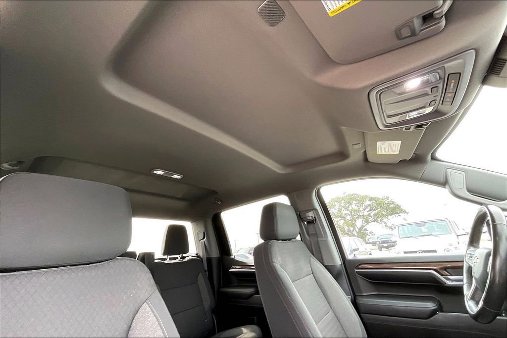 Used 2022 Chevrolet Silverado 1500 LT image 28