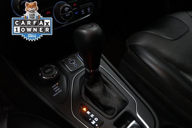 Used 2022 Jeep Cherokee Latitude Lux w/ Mopar Interior Package AWD/4WD image 26