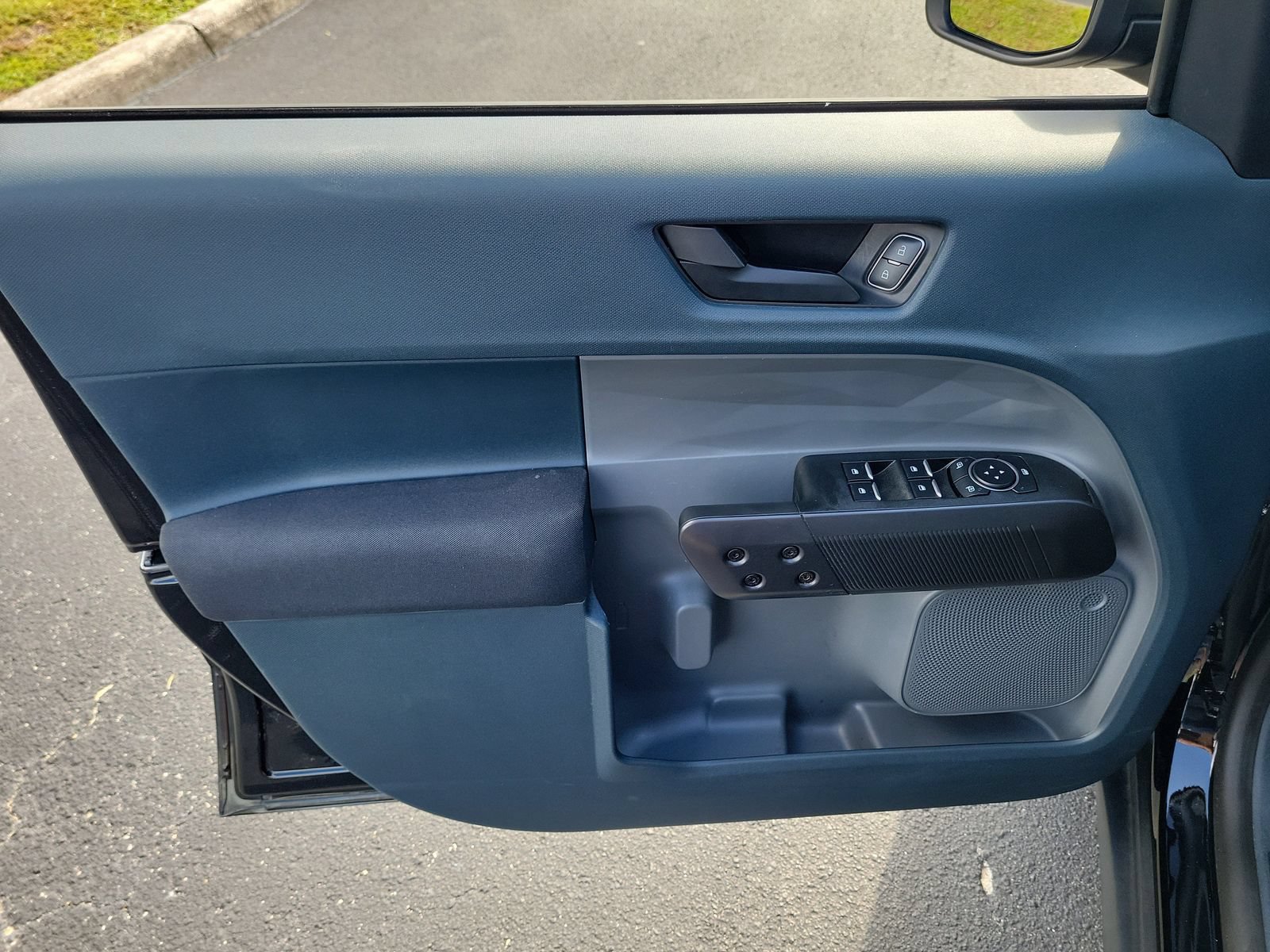 Certified 2024 Ford Maverick XL FWD image 11