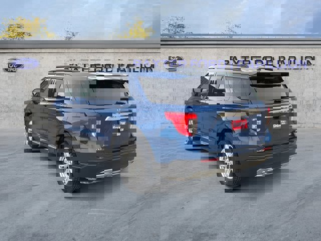 Certified 2023 Ford Explorer XLT w/ Equipment Group 202A image 5