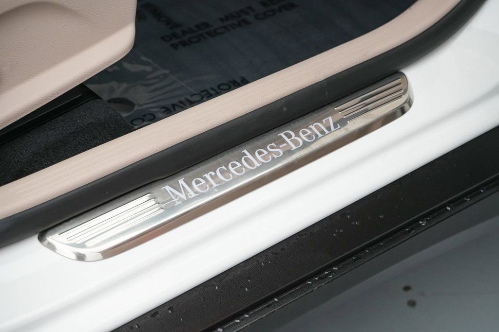 Used 2022 Mercedes-Benz GLC 300 4MATIC image 28