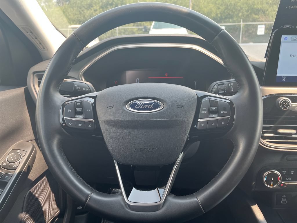 Certified 2024 Ford Escape Active AWD/4WD image 16