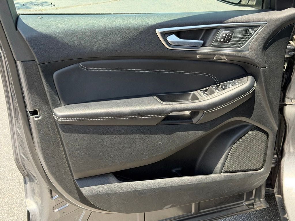 Certified 2024 Ford Edge Titanium AWD/4WD image 29