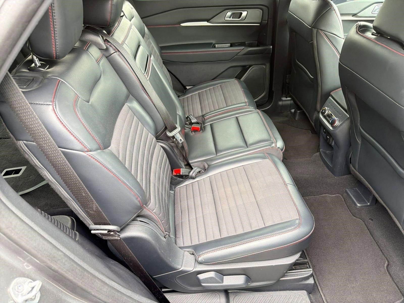Certified 2025 Ford Explorer ST-Line w/ ST-Line Street Pack AWD/4WD image 28