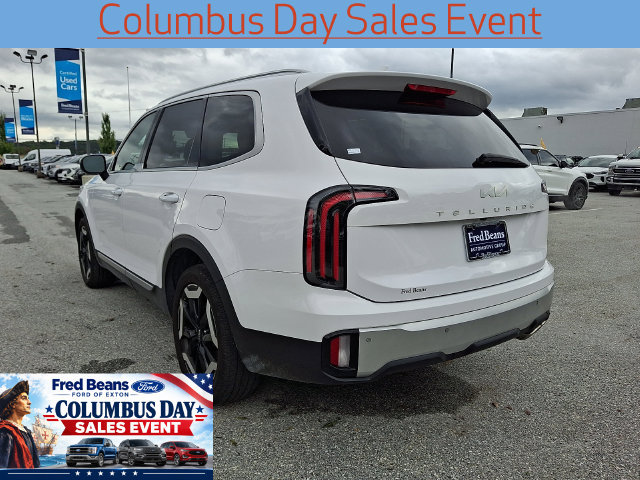 Used 2024 Kia Telluride EX w/ EX Captain's Chair Package FWD image 8