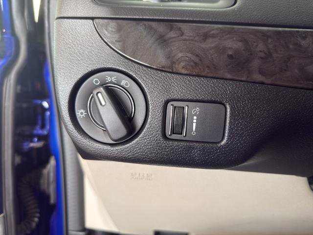 Used 2019 Dodge Grand Caravan SE w/ UConnect Hands-Free Group FWD image 13