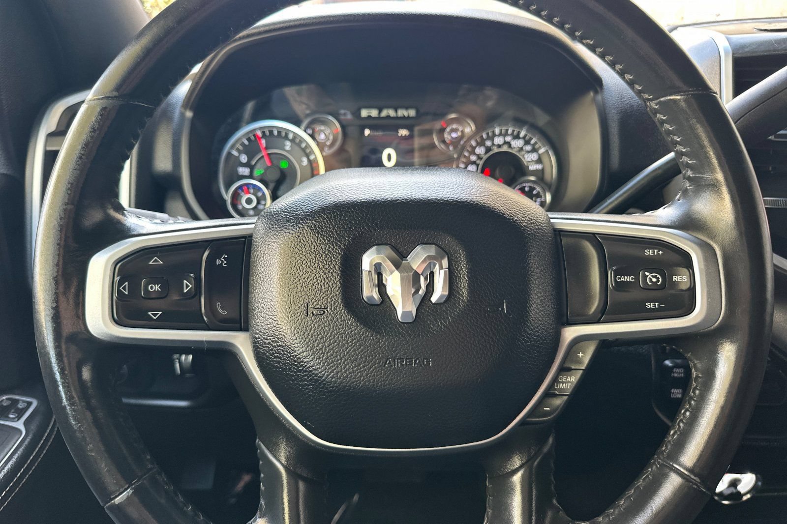 Used 2024 RAM 2500 Big Horn AWD/4WD image 34