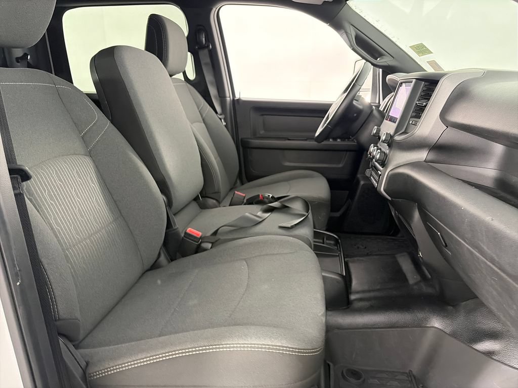 Used 2024 RAM 3500 Tradesman w/ Chrome Appearance Group AWD/4WD image 31