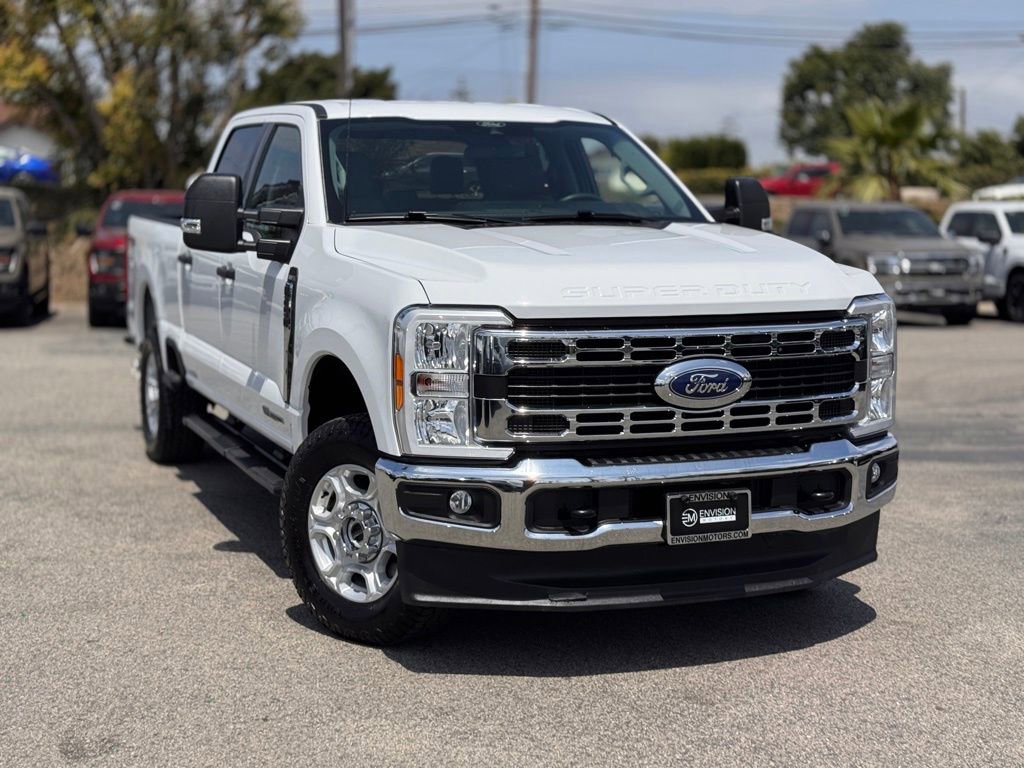 Certified 2025 Ford F250 XLT w/ FX4 Off-Road Package AWD/4WD image 2
