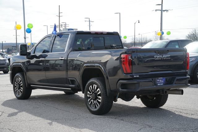 Used 2024 GMC Sierra 3500 Denali Ultimate AWD/4WD image 5