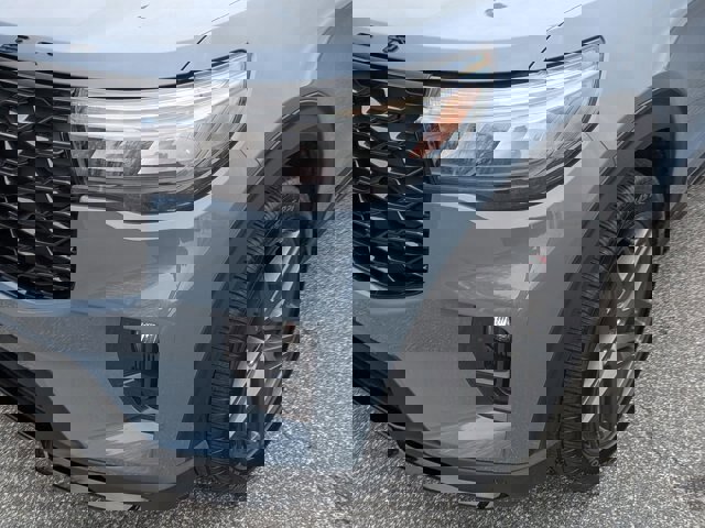 Certified 2025 Ford Explorer ST-Line w/ Premium Package image 10