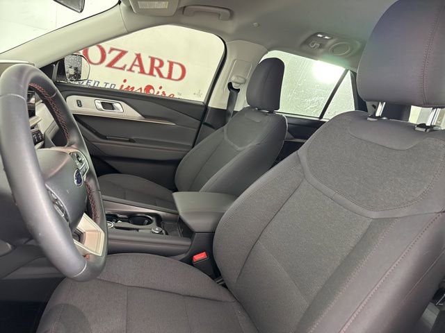 Certified 2025 Ford Explorer Active image 11