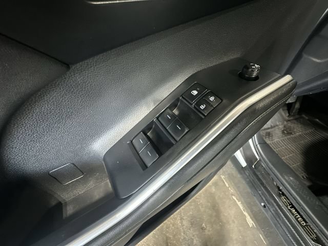 Used 2023 Toyota Highlander XSE FWD image 19