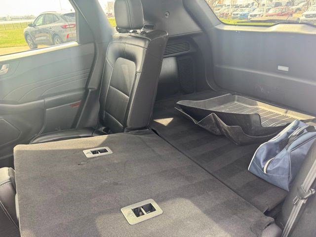 Certified 2024 Ford Escape Platinum w/ Class II Trailer Tow Package image 29