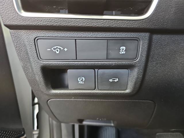 Used 2025 Hyundai Sonata SEL FWD image 25
