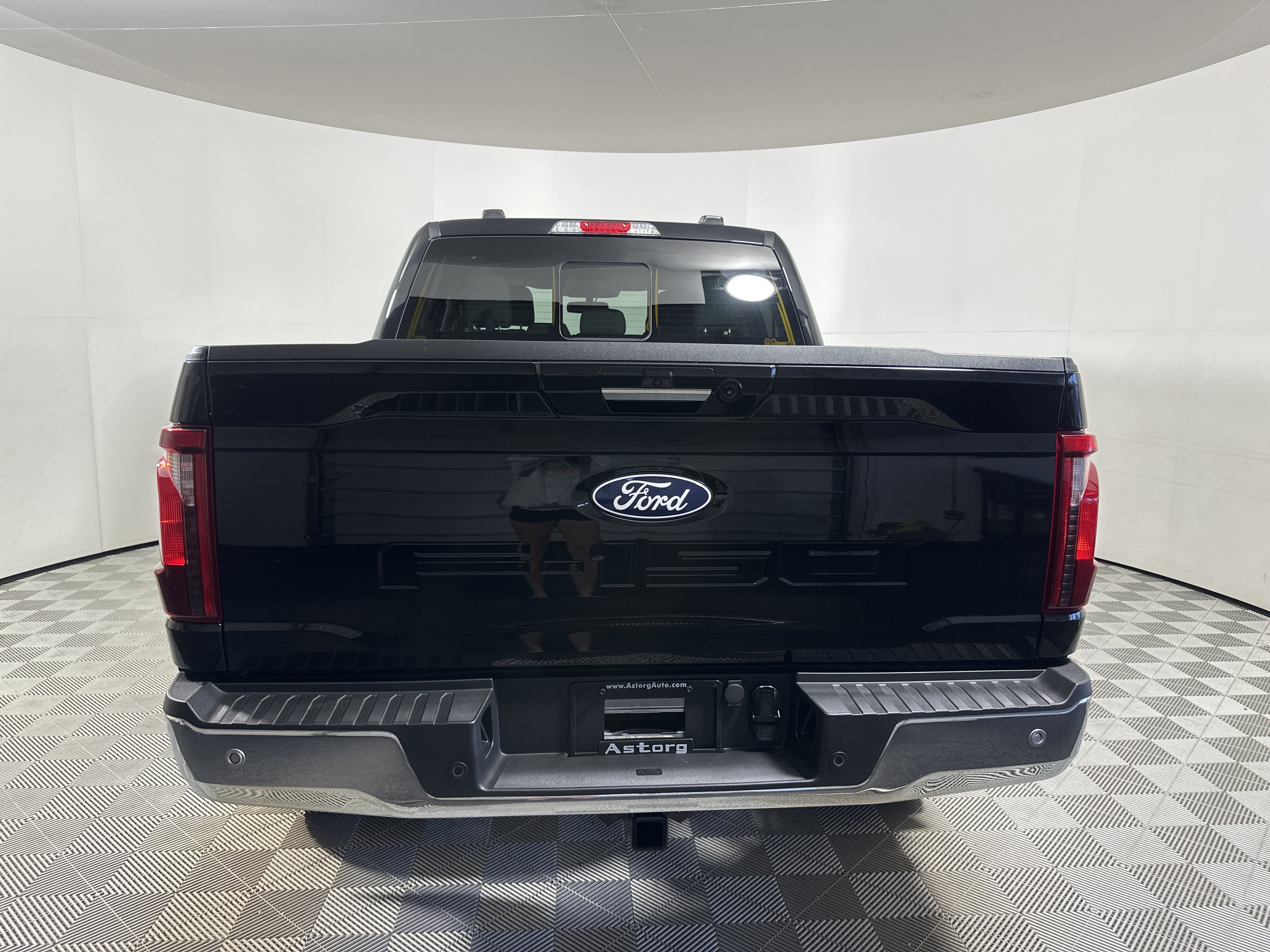 Certified 2024 Ford F150 XLT w/ Equipment Group 302A MID AWD/4WD image 6