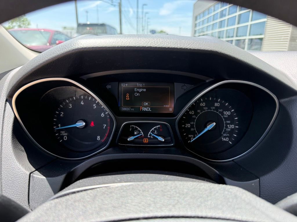 Certified 2018 Ford Focus SE FWD image 22