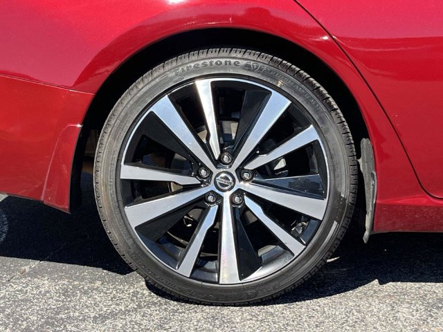 Used 2020 Nissan Altima 2.5 SR FWD image 11