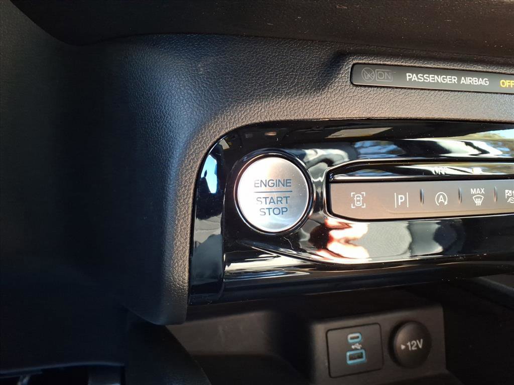 Certified 2023 Ford Escape ST-Line Elite image 24