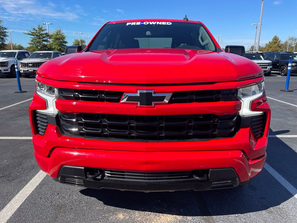 Used 2023 Chevrolet Silverado 1500 RST RWD image 2