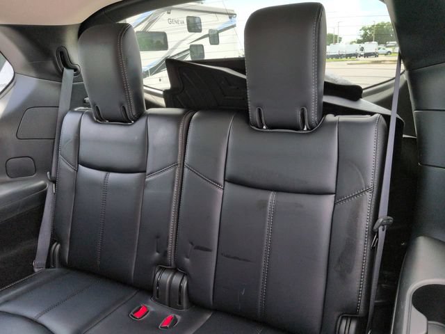 Used 2020 Nissan Pathfinder SL w/ Cargo Package FWD image 15