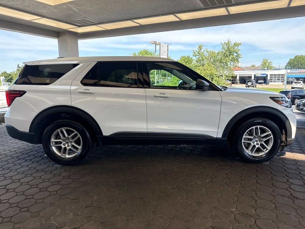 Certified 2026 Ford Explorer Active AWD/4WD image 5