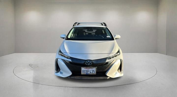 Used 2021 Toyota Prius Prime XLE FWD image 5