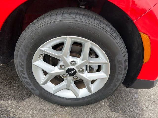 Used 2024 Kia Soul LX w/ Option Group 015 FWD video 2