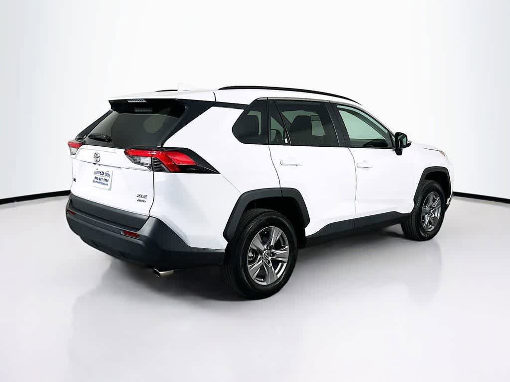 Used 2025 Toyota RAV4 XLE AWD/4WD image 25