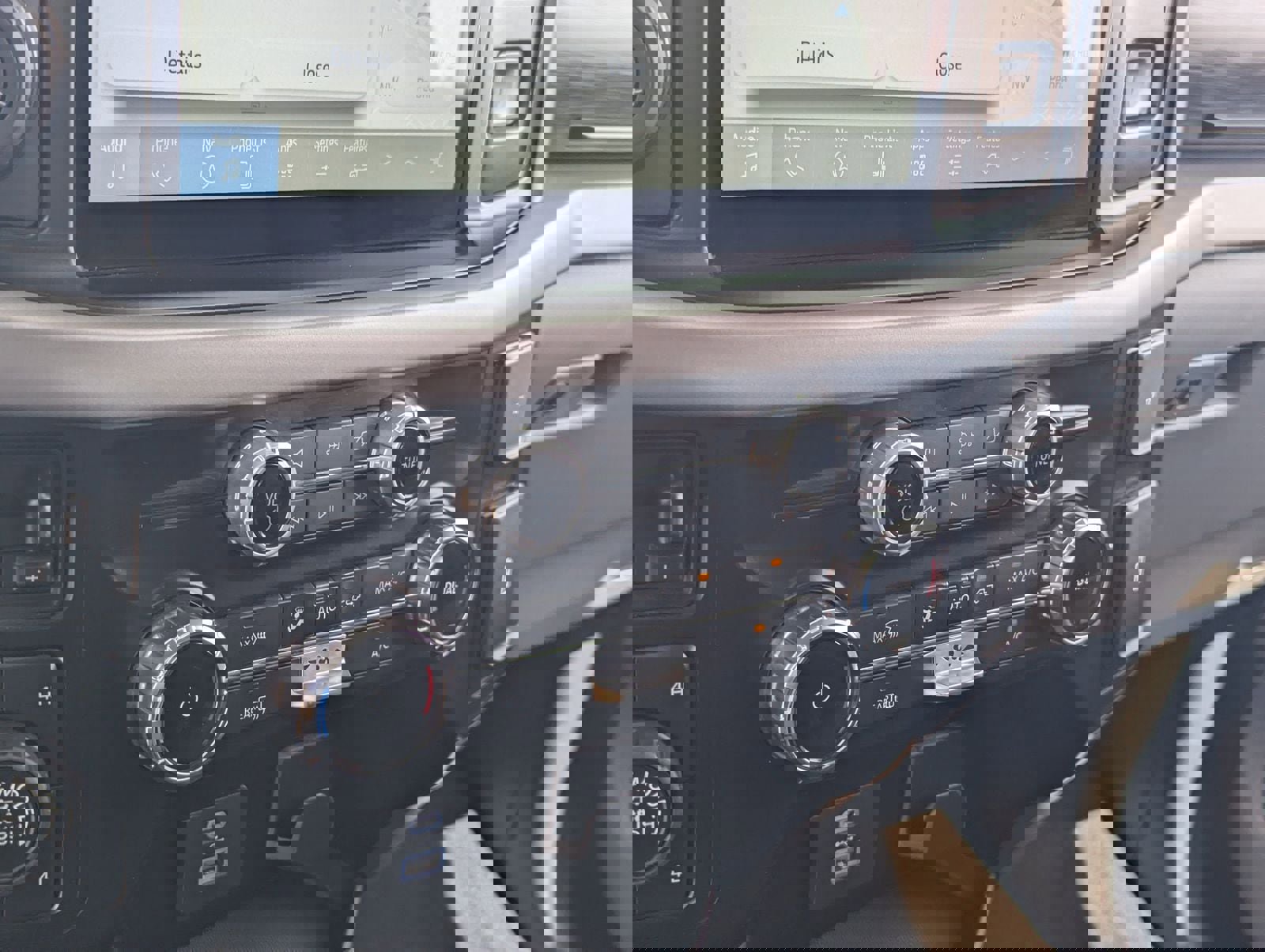 Certified 2024 Ford F150 XLT w/ Tow/Haul Package AWD/4WD image 24