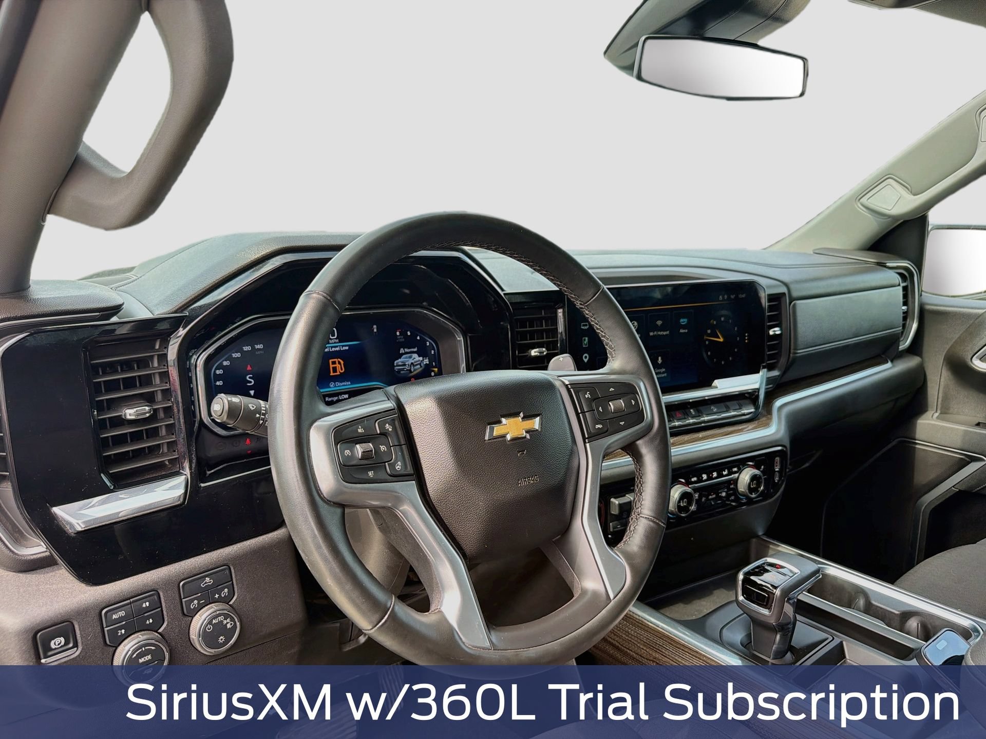 Used 2025 Chevrolet Silverado 1500 LT AWD/4WD image 14