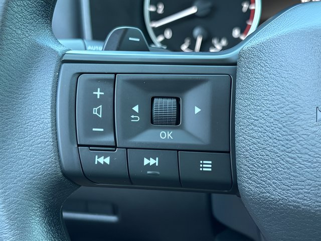 Used 2026 Nissan Rogue S AWD/4WD image 12